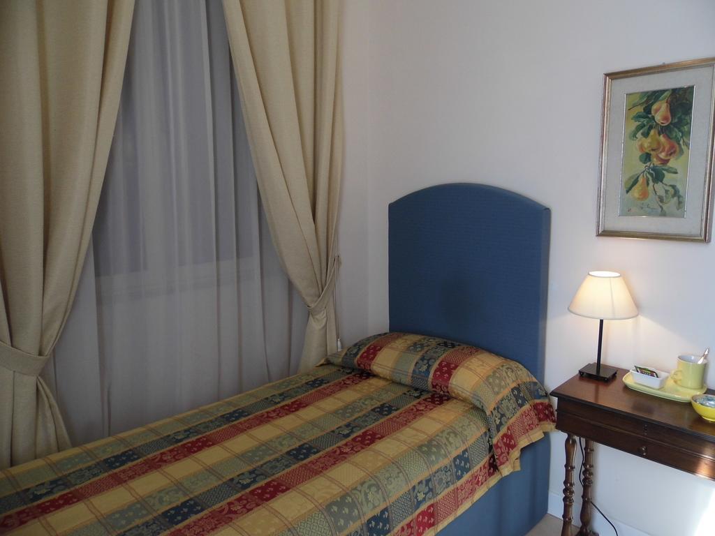 La Residenza Dei Nobili Bed & Breakfast Catanzaro Phòng bức ảnh